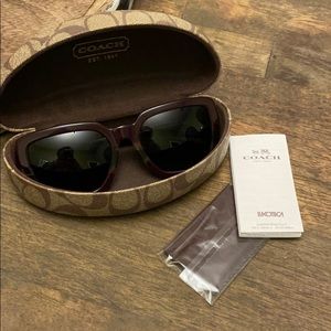 Coach Sunnies